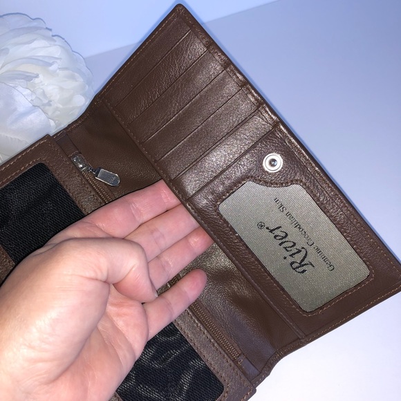 River genuine ๐ skin wallet - Picture 14 of 17